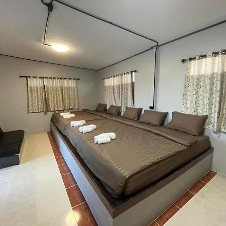 Srihome ยายศรีโฮมแอนแคมป์ปิ้ง Ban Don Tum Exterior photo