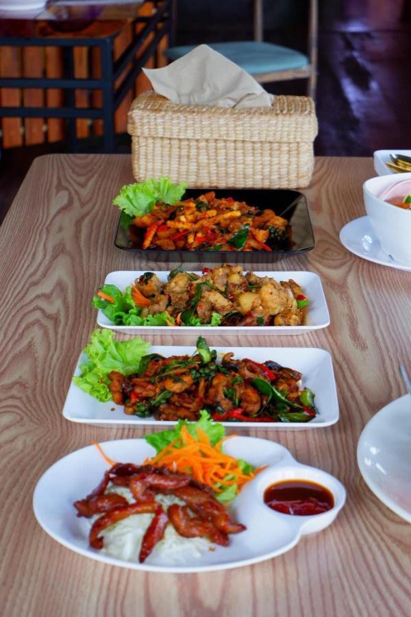 Srihome ยายศรีโฮมแอนแคมป์ปิ้ง Ban Don Tum Exterior photo